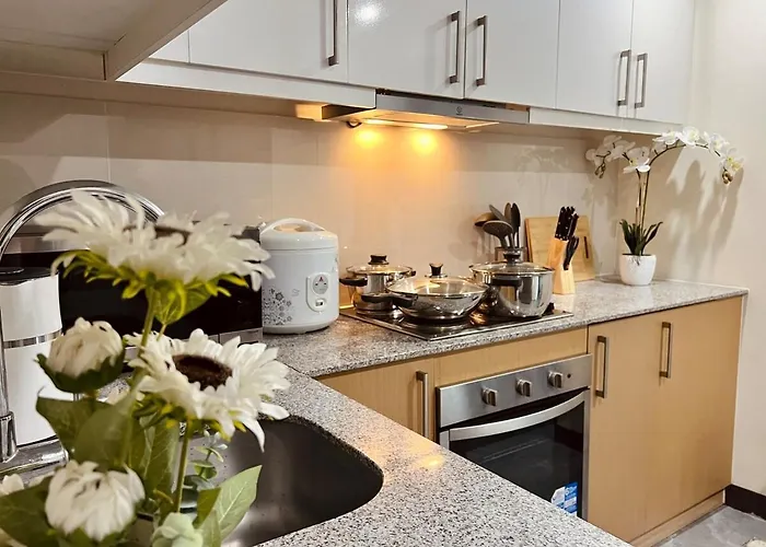 Executive 5br Penthouse In Uptown Bgc