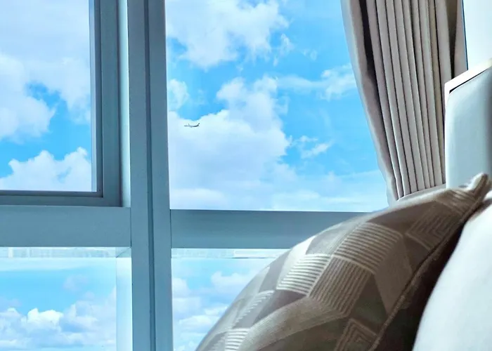 Executive 5br Penthouse In Uptown Bgc