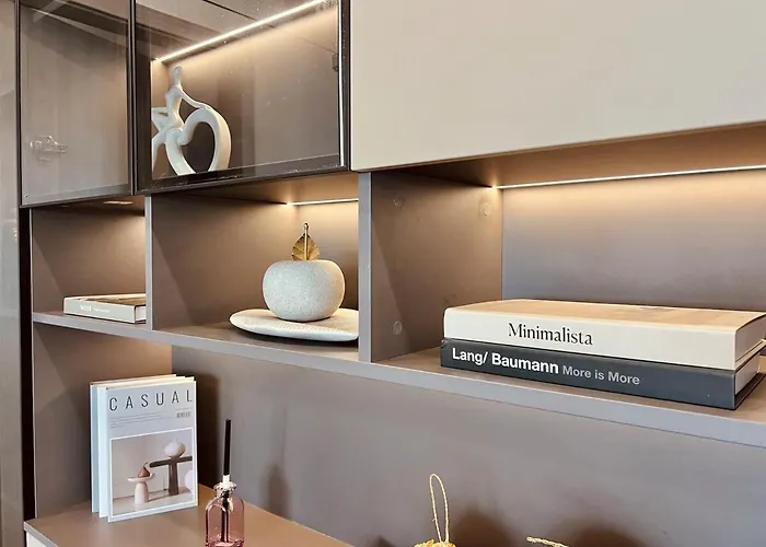 Executive 5br Penthouse In Uptown Bgc Manila
