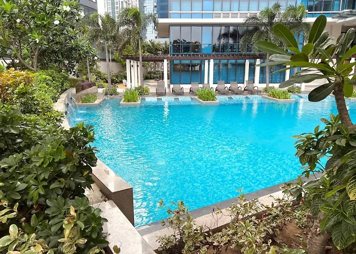 Executive 5br Penthouse In Uptown Bgc