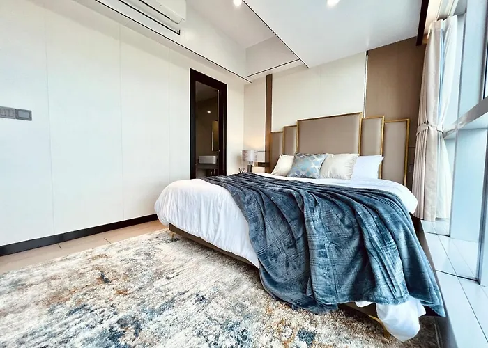 Executive 5br Penthouse In Uptown Bgc Apartamento
